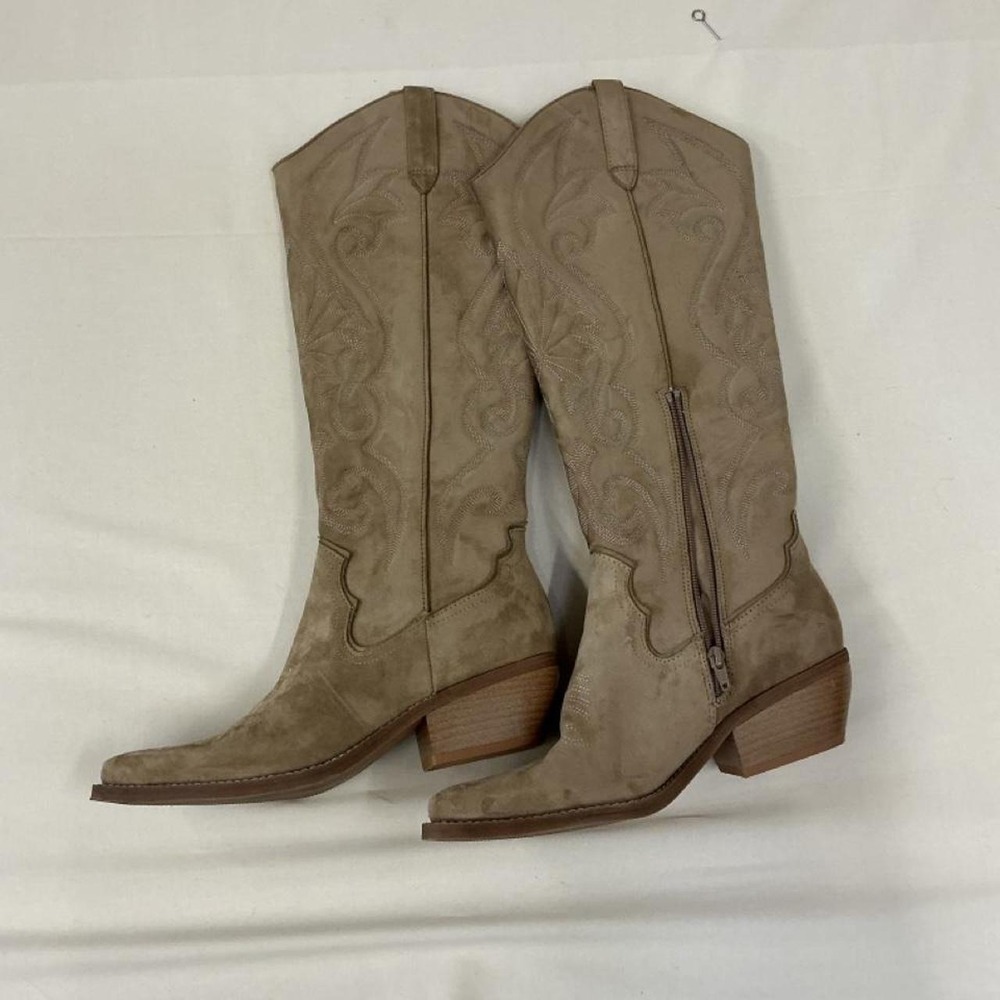 Brand new Wild Fable western-inspired knee-high boots